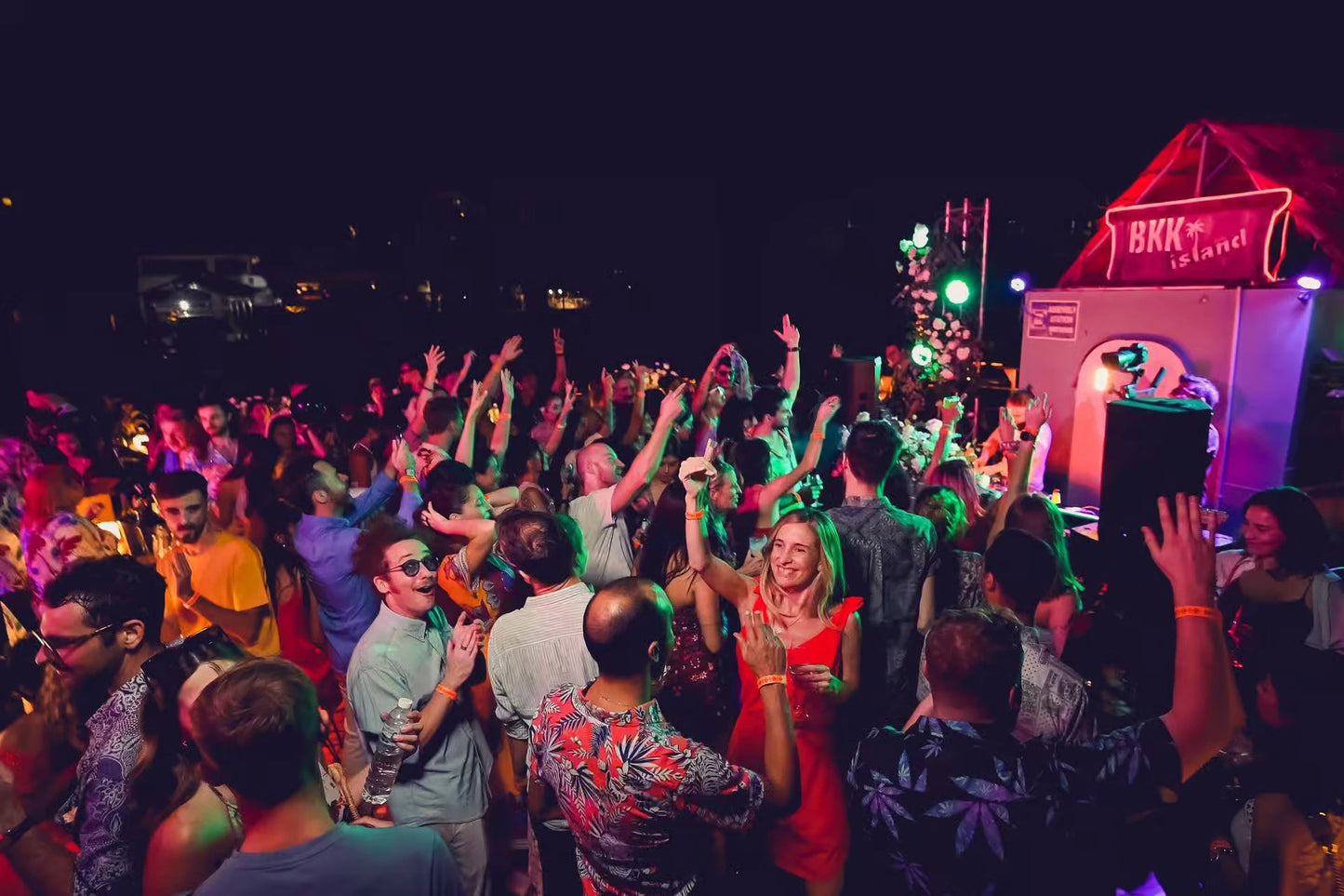 Bangkok: Bangkok Island Party Boat (Every Saturday)