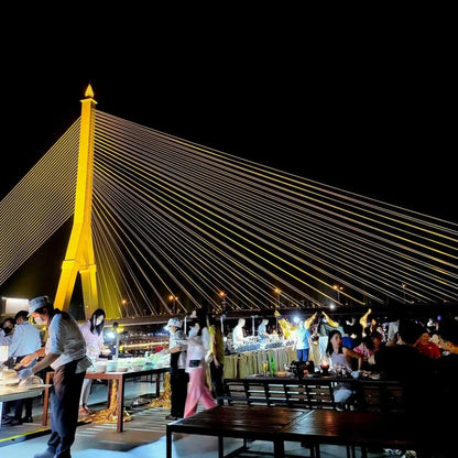 Bangkok: Luxury Cruise on Chao Phraya River w/ Free Flow Beer & Wine (The Luxury White Cruise)