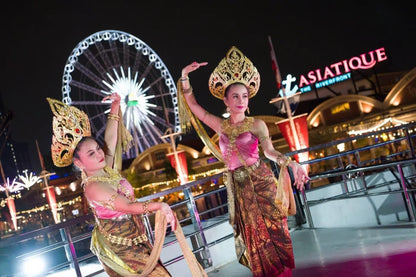 Bangkok: Luxury Cruise on Chao Phraya River w/ Free Flow Beer & Wine (The Luxury White Cruise)