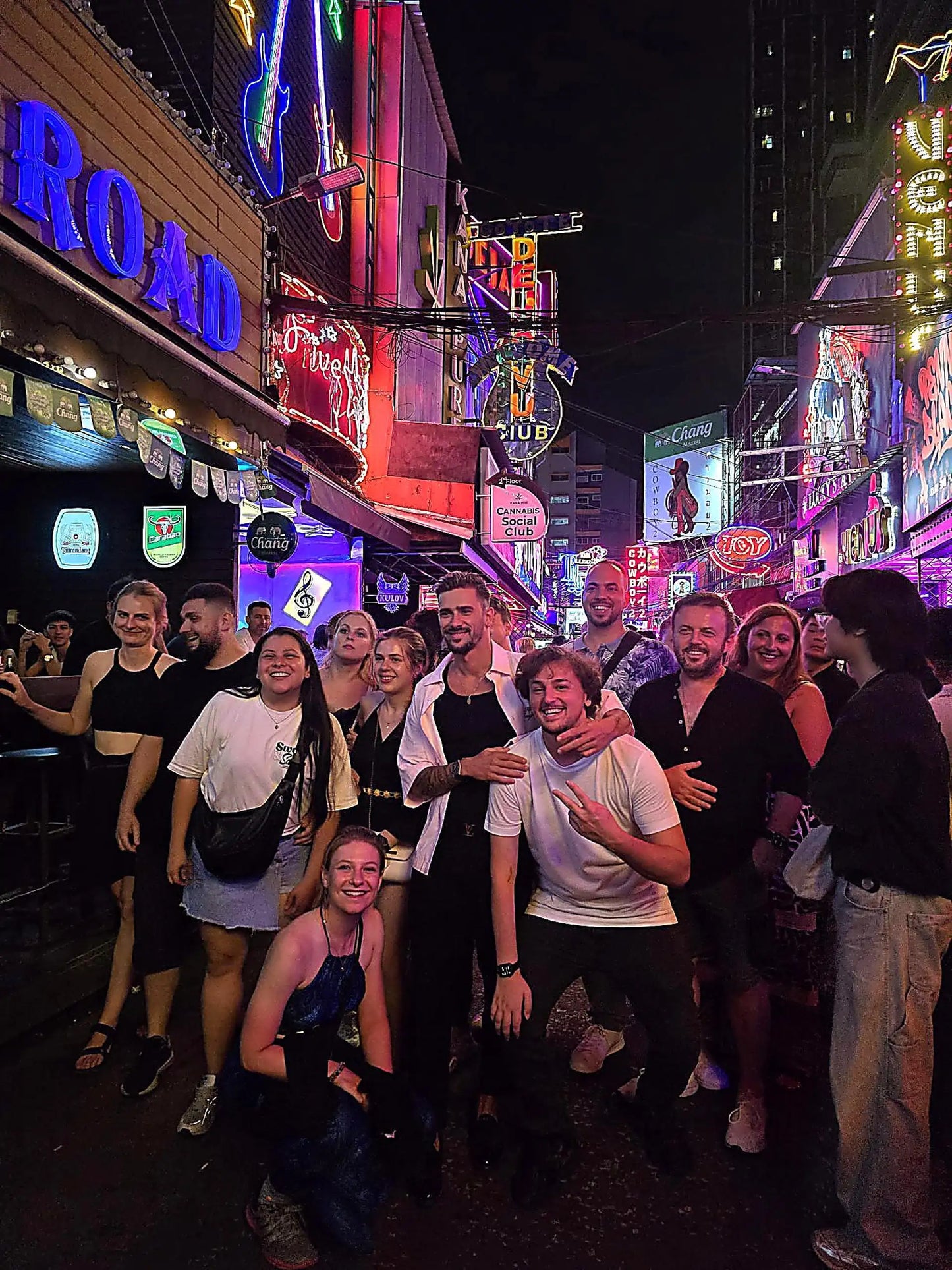 Bangkok: Ultimate Pub Crawl to Soi Cowboy, Nana Plaza, Soi 11, Rooftop Bars, Nightclubs & Go Go Bars