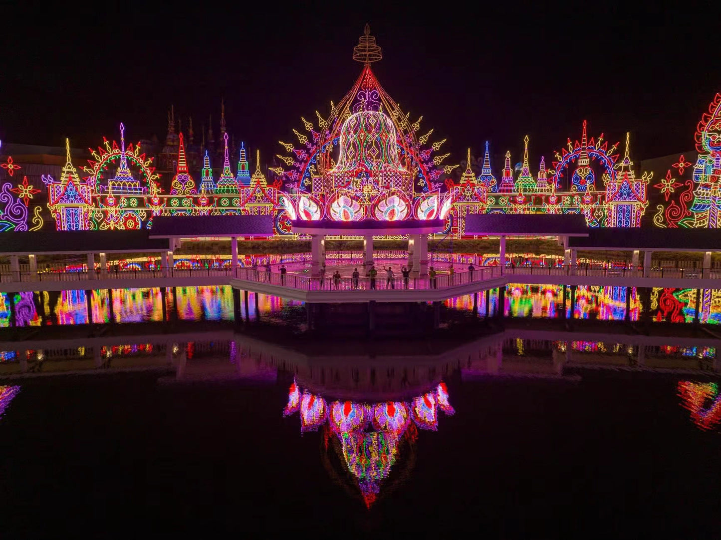 Phuket: Carnival Magic Admission Ticket + Optional Transfer