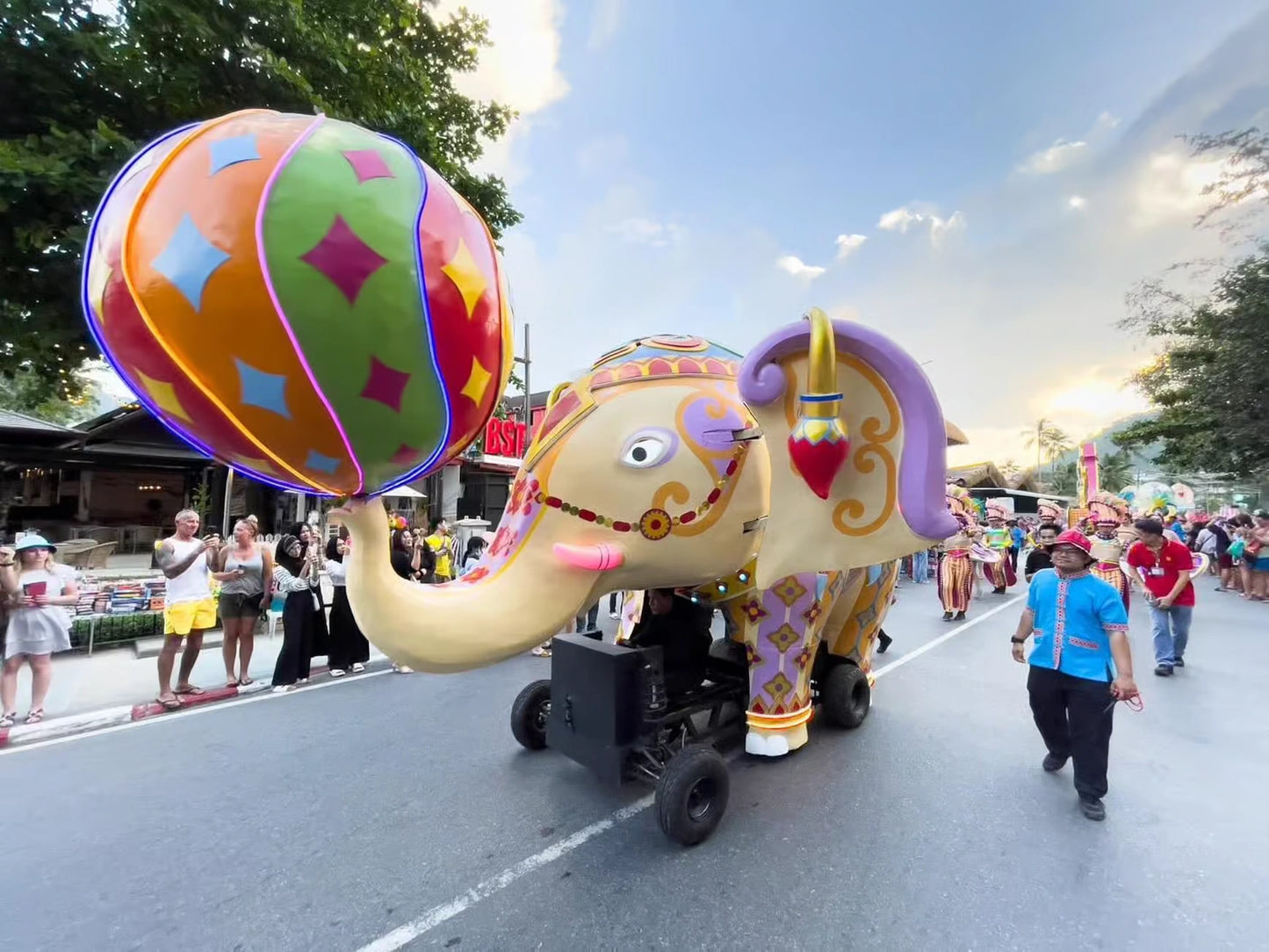 Phuket: Carnival Magic Admission Ticket + Optional Transfer