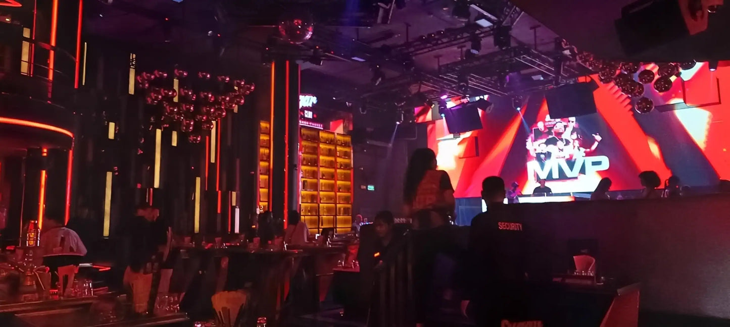 Phuket: Patong VIP Pub Crawl – Bangla Road & Rooftops