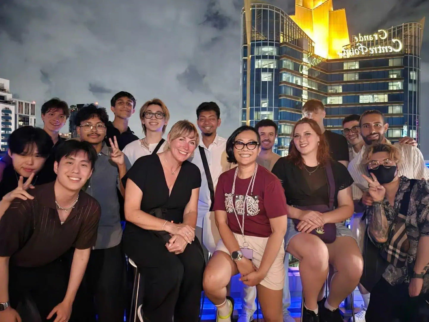 Phuket: Patong VIP Pub Crawl – Bangla Road & Rooftops