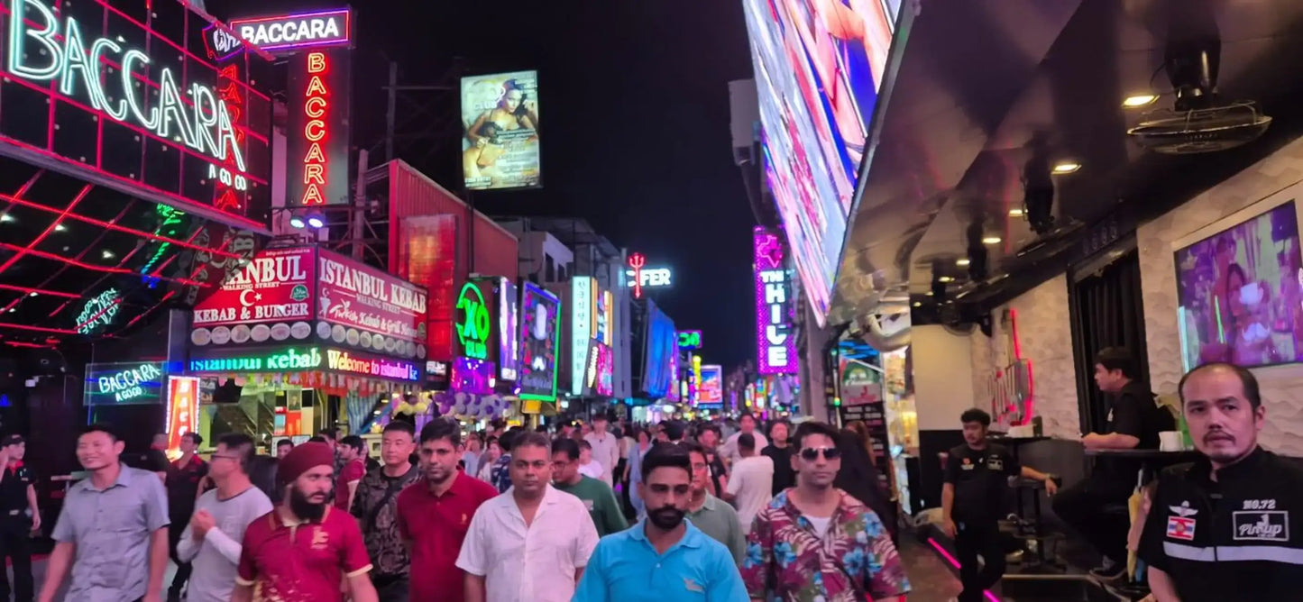 Phuket: Patong VIP Pub Crawl – Bangla Road & Rooftops