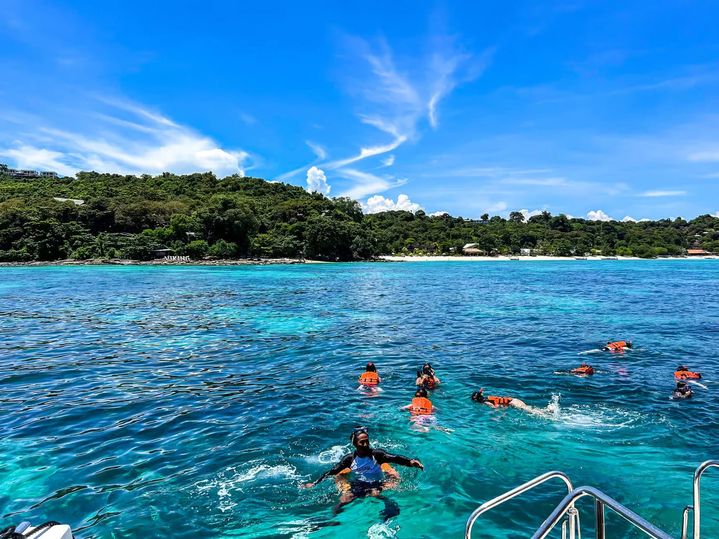 Phuket: Maya Bay, Phi Phi, & Bamboo Island + Snorkeling & Lunch Buffet